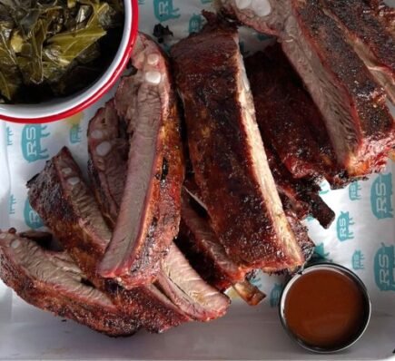 4 Restaurant Chains With the Best Ribs, According to Butchers