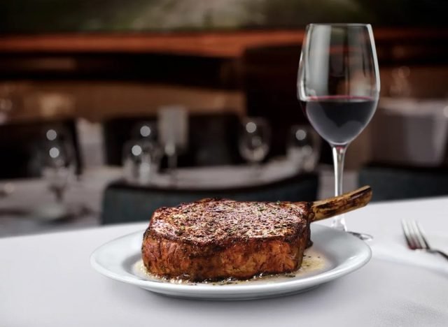 5 Restaurant Chains Serving Steaks as Good as Top Steakhouses
