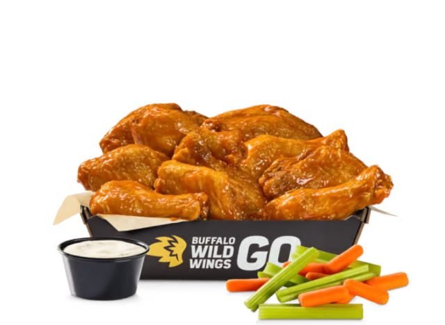 5 Restaurant Chains With the Best Wings, According to Chefs