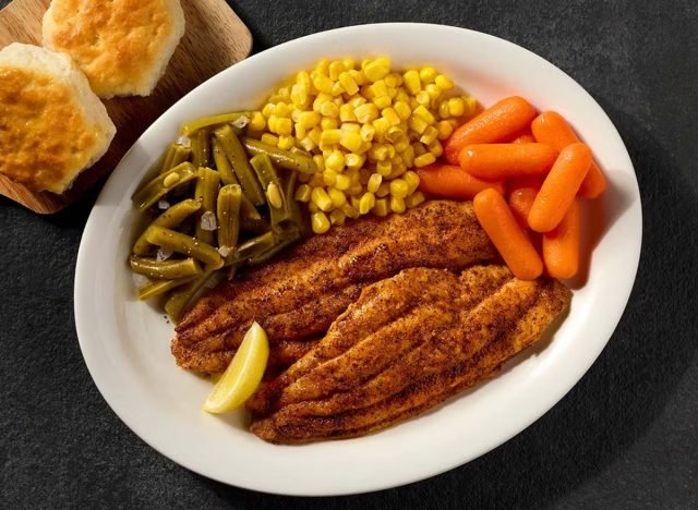 6 Restaurant Chains With Fried Catfish Diners Call the Best