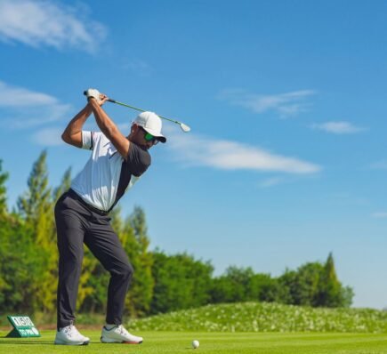 8 of the best sports for weight loss, according to the pros