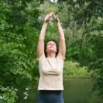 The Daily Yoga Flow That Tightens and Strengthens Your Core